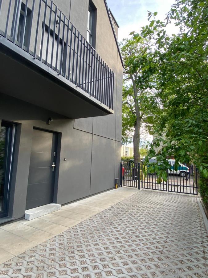 Industrialna Piwnica Hostel 그단스크 외부 사진