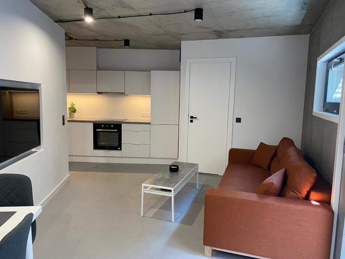 Industrialna Piwnica Hostel 그단스크 외부 사진