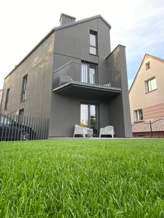 Industrialna Piwnica Hostel 그단스크 외부 사진