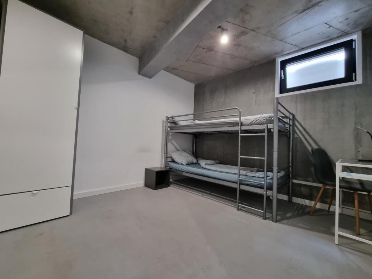 Industrialna Piwnica Hostel 그단스크 외부 사진