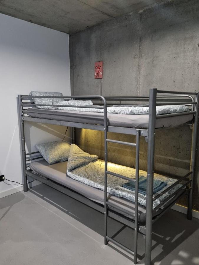 Industrialna Piwnica Hostel 그단스크 외부 사진
